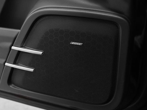 Certified 2018 Porsche Cayenne Platinum Edition image 41