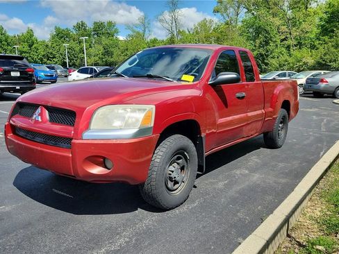 Used 2007 Mitsubishi Raider LS RWD image 4