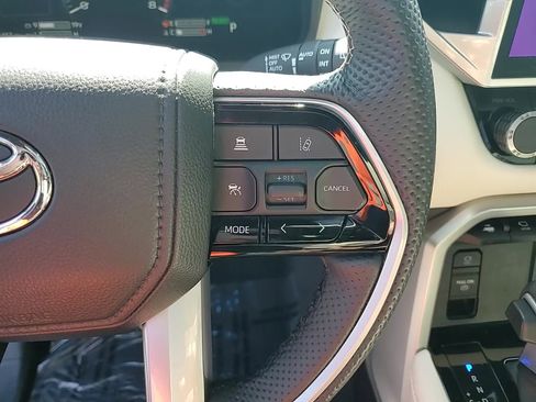 Certified 2024 Toyota Sequoia Capstone image 15