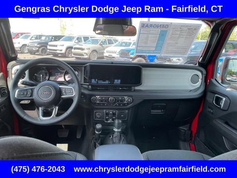 Certified 2025 Jeep Wrangler Unlimited Sahara w/ Safety Group AWD/4WD image 59