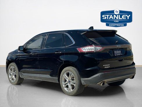 Used 2018 Ford Edge Titanium w/ Equipment Group 301A FWD image 5
