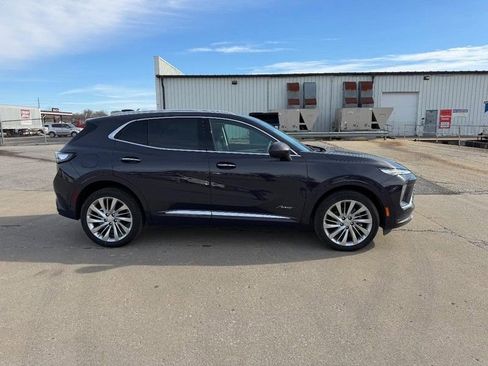 New 2026 Buick Envision Avenir image 2