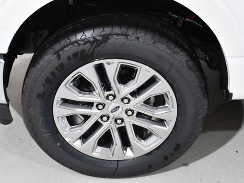 New 2025 Ford F150 Lariat w/ Equipment Group 502A High image 26