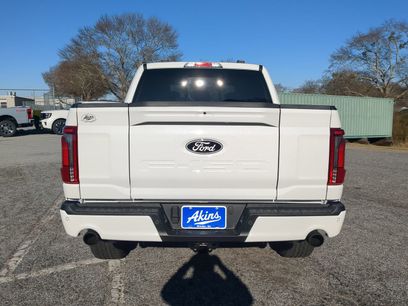 New 2025 Ford F150 Lariat w/ Equipment Group 501A Mid