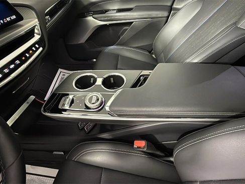 Used 2024 Cadillac Lyriq Luxury w/ LPO, Floor Liner Package image 25