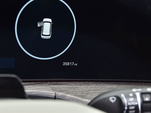 Used 2024 Hyundai Santa Fe Calligraphy image 8