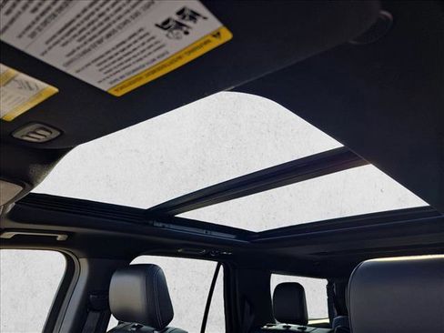 Used 2025 Ford Expedition Max Platinum w/ Stealth Appearance Package image 15