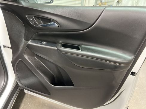 Used 2019 Chevrolet Equinox Premier image 11
