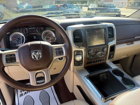 Used 2015 RAM 1500 Laramie w/ Convenience Group AWD/4WD image 12