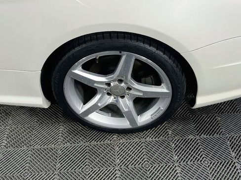 Used 2013 Mercedes-Benz SL 550 image 26