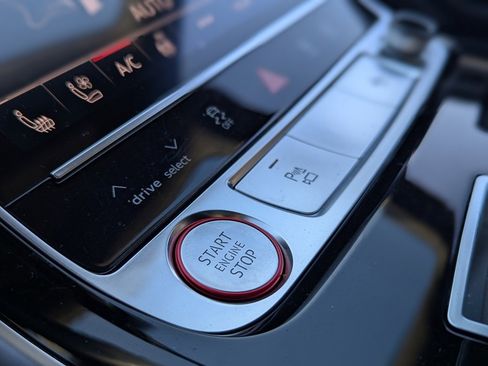 Used 2020 Audi S8 L w/ Full Leather Package image 16