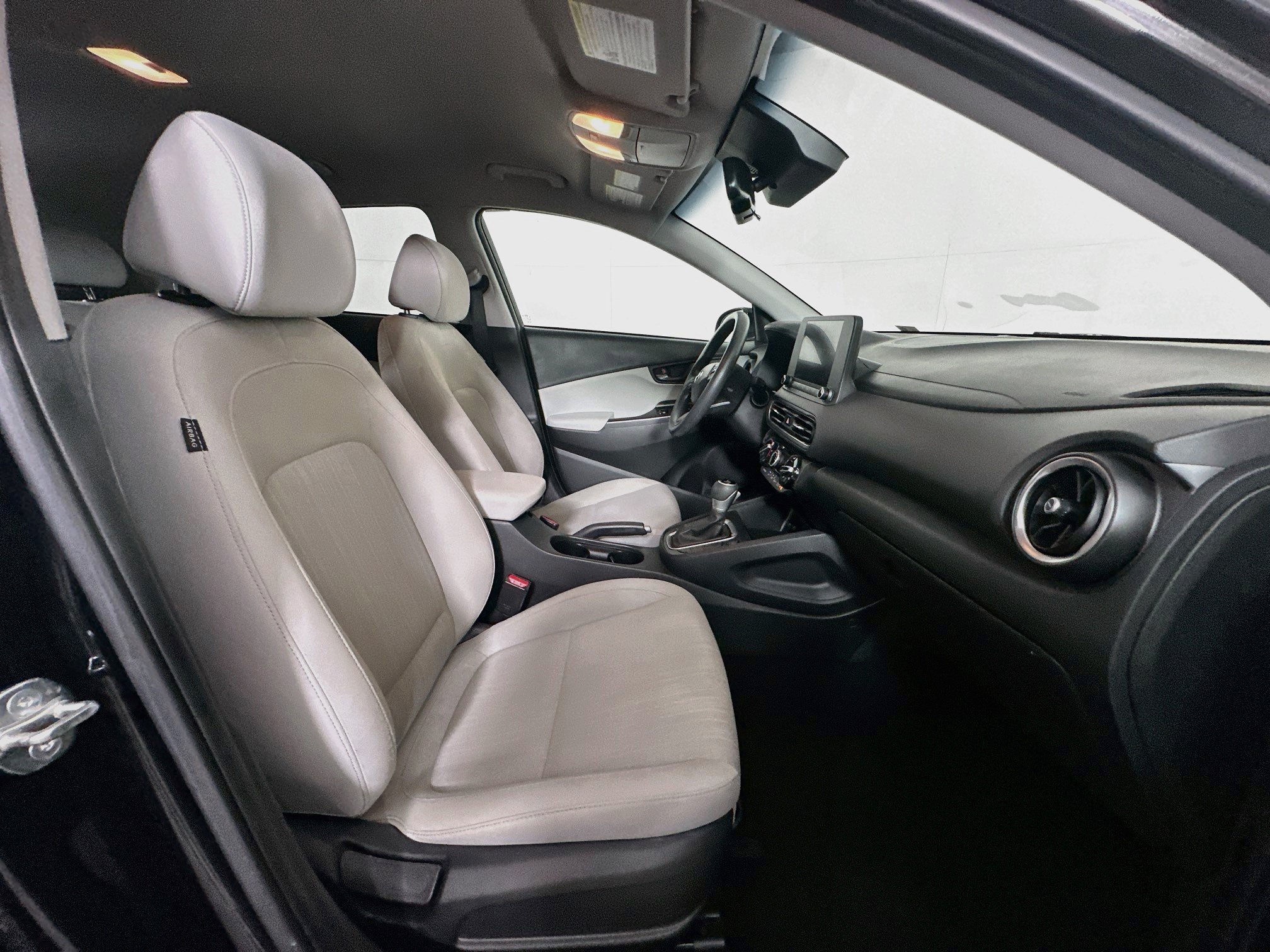 Used 2023 Hyundai Kona SEL FWD image 29