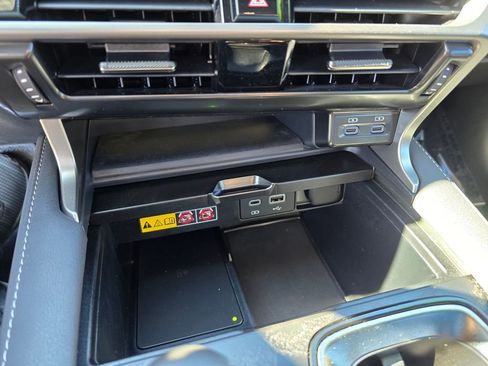 Used 2025 Lexus RX 350 Premium w/ Accessory Package (Z1) image 26