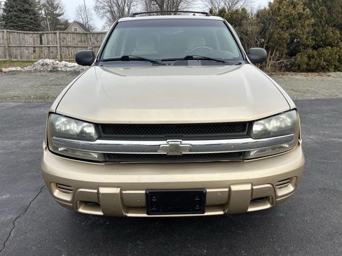 Used 2005 Chevrolet TrailBlazer LS w/ LS Preferred Equipment Group image 2