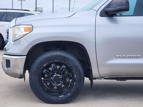 Used 2014 Toyota Tundra SR5 w/ SR5 Upgrade Package RWD image 9