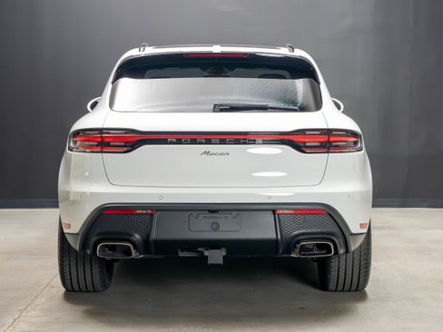 New 2026 Porsche Macan AWD/4WD image 6