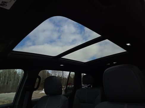 Used 2024 GMC Acadia Elevation w/ Trailering Package image 25