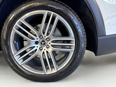 New 2026 Mercedes-Benz GLS 450 4MATIC image 30