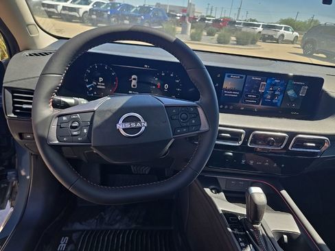 New 2026 Nissan Sentra SR w/ Floor Mat Package FWD image 6