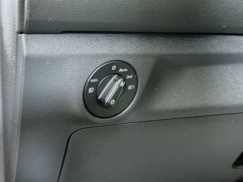 Used 2020 Volkswagen Jetta R-Line image 10