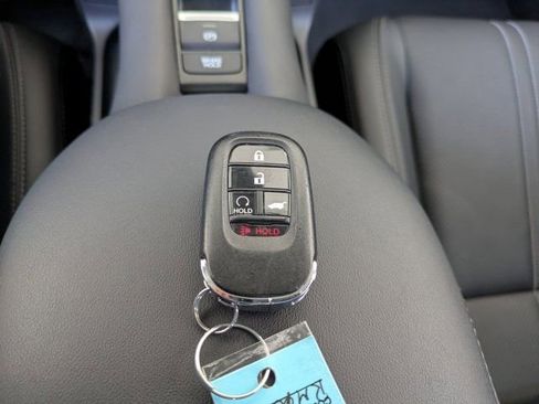 Used 2024 Honda HR-V EX-L image 30