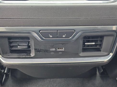 Used 2025 GMC Sierra 1500 Denali w/ Denali Reserve Package AWD/4WD image 18