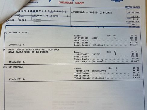 Used 2023 GMC Sierra 3500 SLT w/ SLT Premium Package image 29