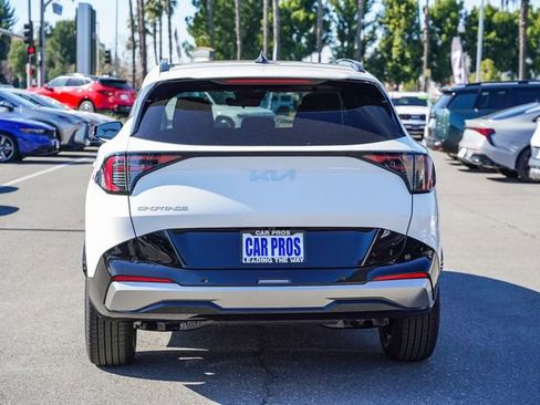 New 2026 Kia Sportage SX image 6