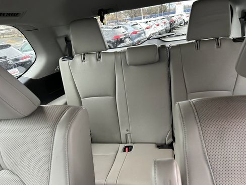 Used 2024 Toyota Grand Highlander Limited image 12