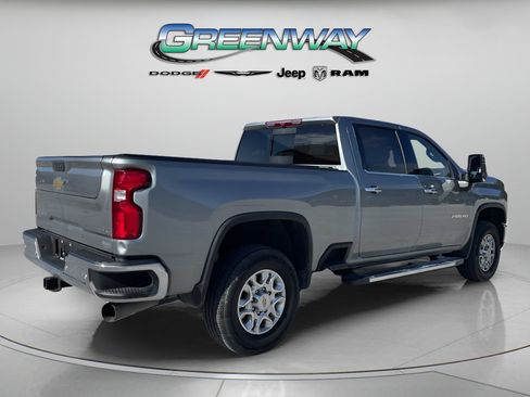 Used 2024 Chevrolet Silverado 2500 LTZ w/ LTZ Plus Package AWD/4WD image 4