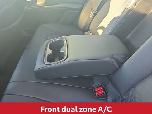 Used 2022 Toyota Camry XSE image 18