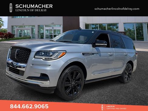 Certified 2024 Lincoln Navigator Black Label AWD/4WD image 3
