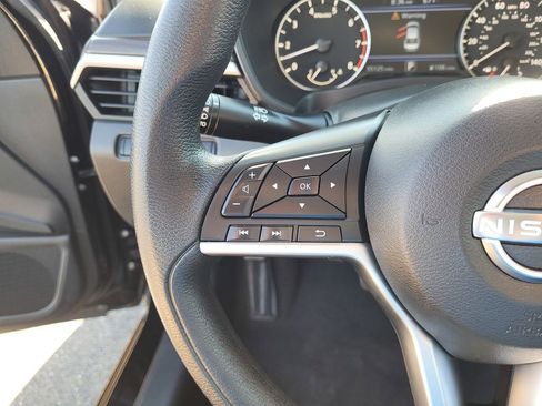 Used 2024 Nissan Altima 2.5 SV FWD image 18