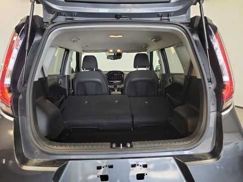 Used 2023 Kia Soul S FWD image 26