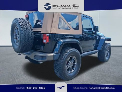 Used 2017 Jeep Wrangler Sahara AWD/4WD image 5