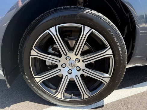 Used 2020 Volvo XC60 T5 Inscription FWD image 9
