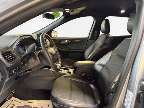 Used 2023 Ford Escape ST-Line w/ Tech Pack #1 AWD/4WD image 12