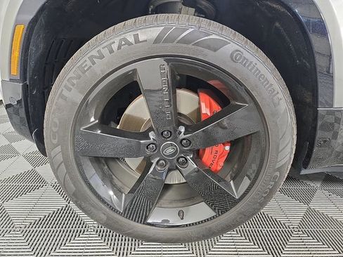 Used 2025 Land Rover Defender 110 X AWD/4WD image 9