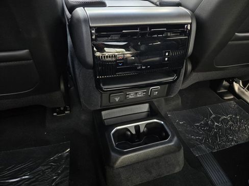 New 2026 Jeep Grand Wagoneer 4WD image 15