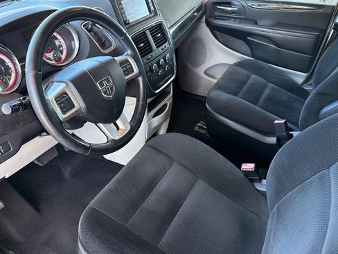 Used 2017 Dodge Grand Caravan SE w/ Power Window Group FWD image 5