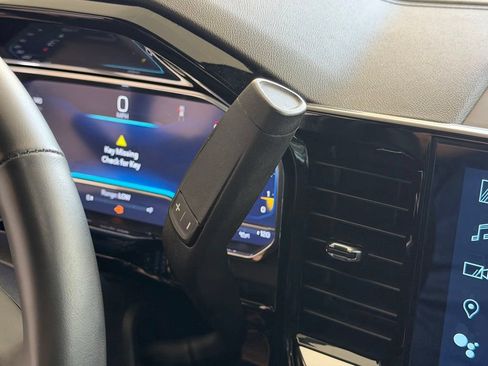 Used 2024 Chevrolet Silverado 1500 RST RWD image 9