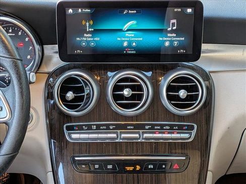 Used 2022 Mercedes-Benz GLC 300 GLC 300 image 10