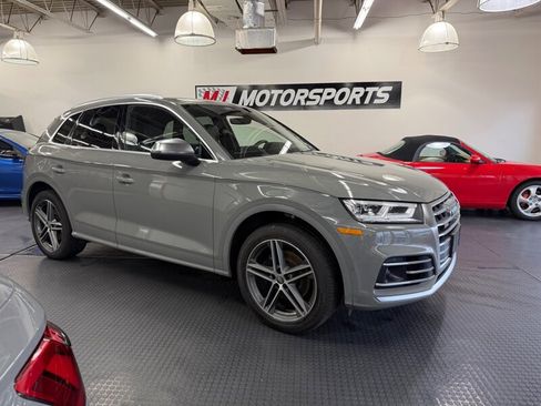 Used 2019 Audi SQ5 Prestige image 12