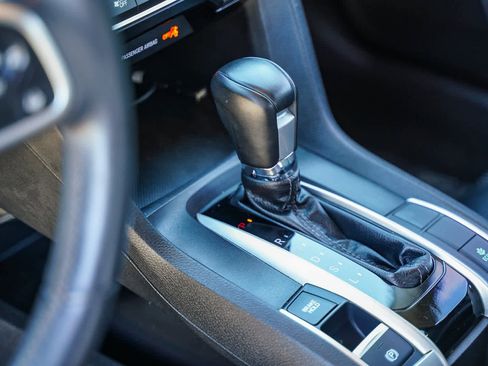 Used 2019 Honda Civic EX-L image 15