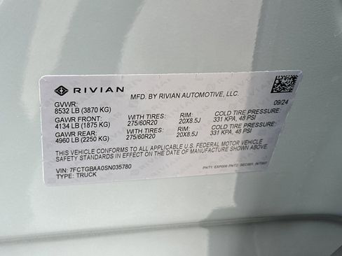 Used 2025 Rivian R1T Adventure AWD/4WD image 25