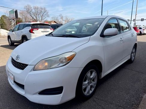 Used 2010 Toyota Matrix image 4