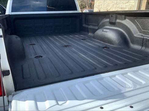 Used 2024 RAM 3500 Big Horn image 31