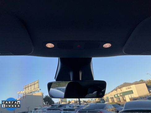 Used 2022 Tesla Model Y Performance image 38