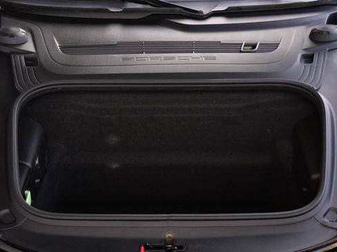 Used 2018 Porsche 911 GT3 image 25