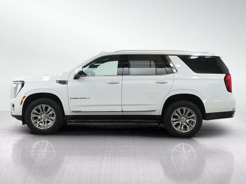 Used 2025 GMC Yukon Denali AWD/4WD image 2